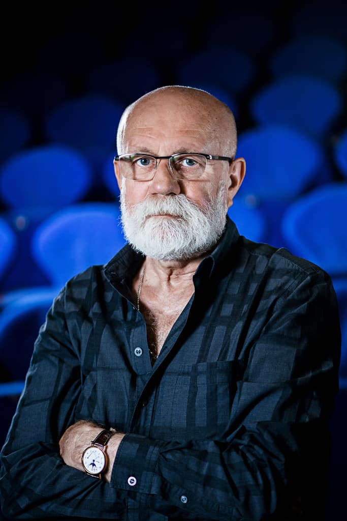 Фесько в мастерской